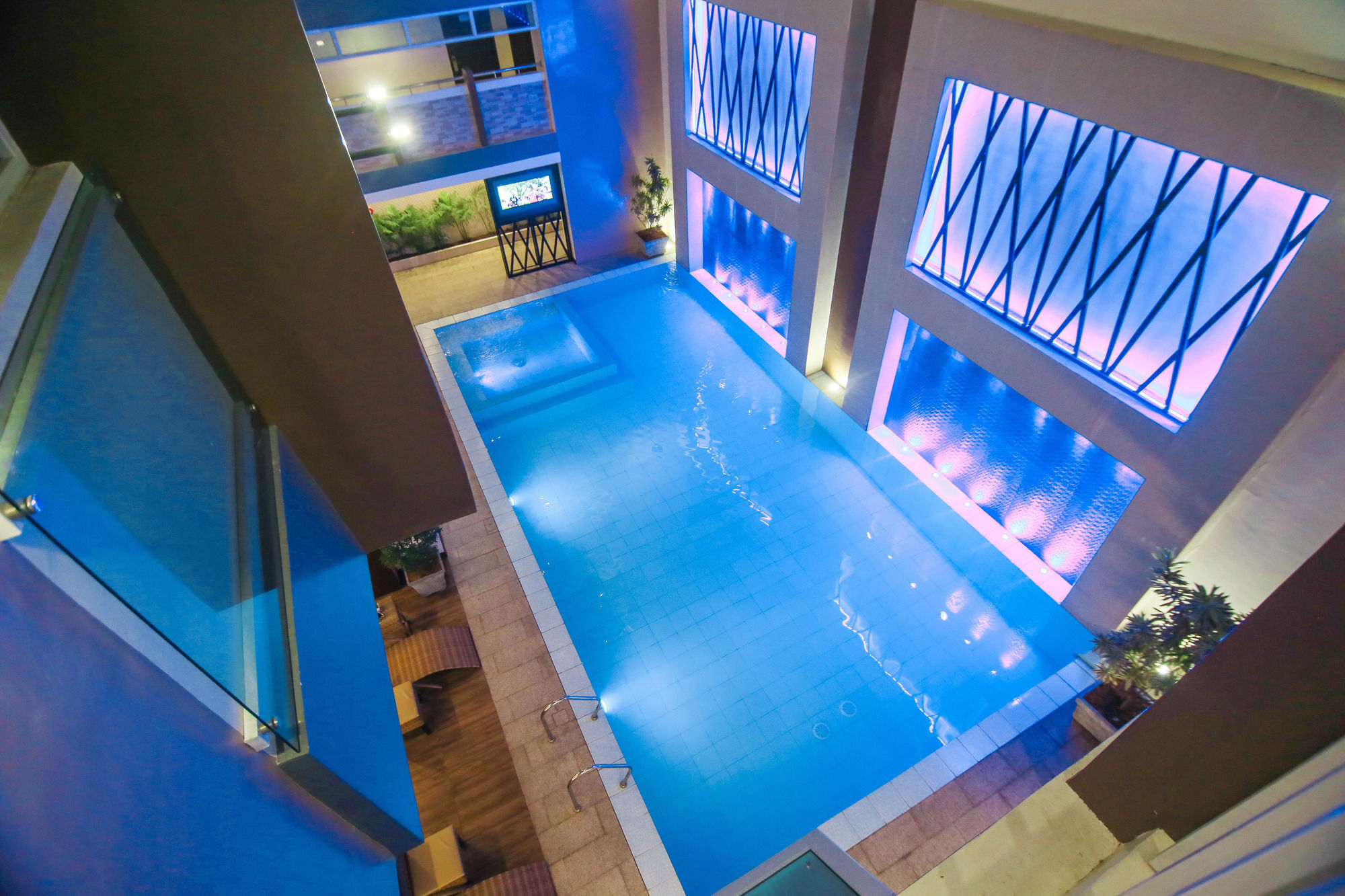 Prime City Resort Hotel Angeles Exteriér fotografie