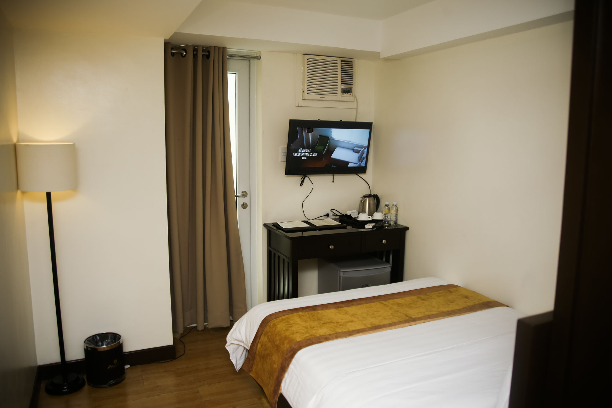 Prime City Resort Hotel Angeles Exteriér fotografie